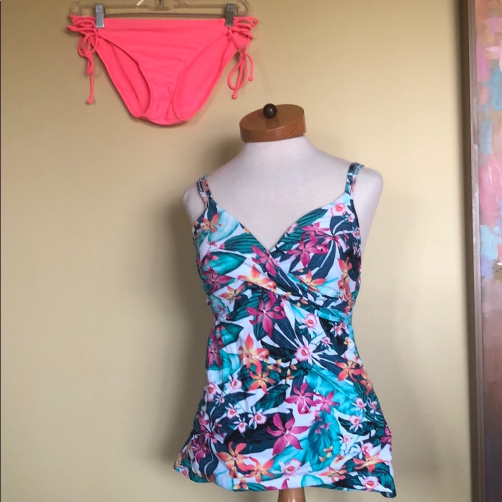 Beautiful Floral Tankini Sz. Medium 8-10